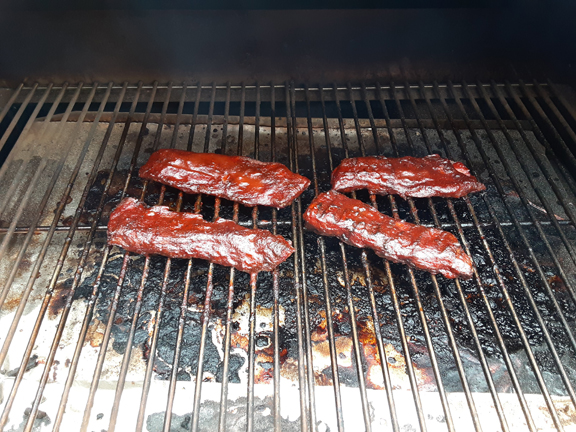 ribs ready to pull grill.jpg