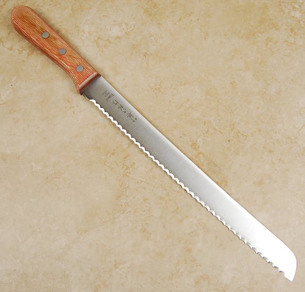 tojiro-bread-knife-3.jpg